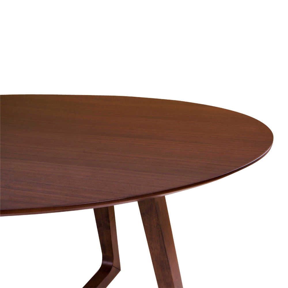 Hellerup – Runder Esstisch, MDF & Walnussfurnier, Ø137 × 76 cm